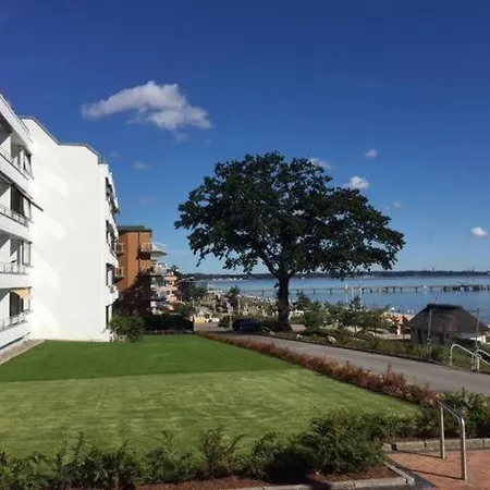 H5-20-hanseat-aussenschwimmbad Apartment Scharbeutz
